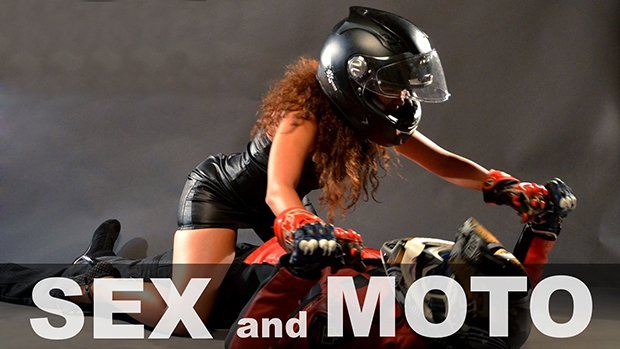 Sexo En Moto 55
